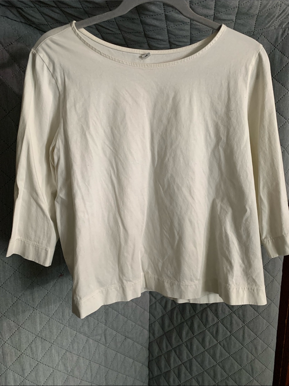 Uniqlo Cream Boatneck 3/4 Sleeve Top